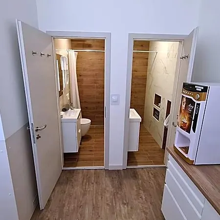 Cabin Hostel Lublaň