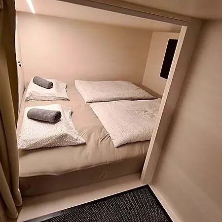 Hotel Cabin Hostel Lublaň